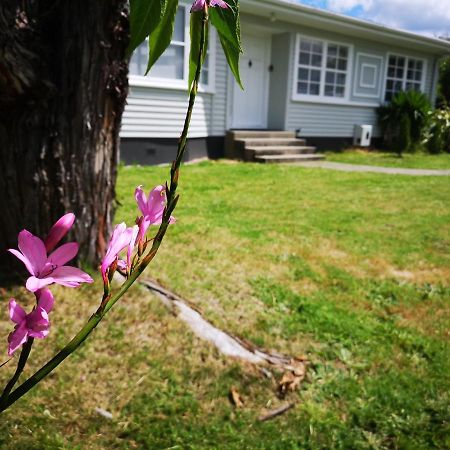 Cheerful 4 Bedroom Holiday Home  Rotorua Buitenkant foto