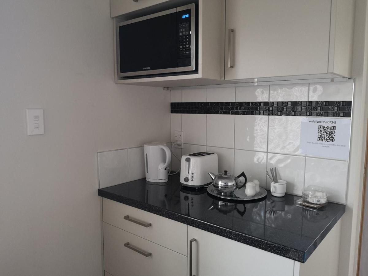 Cheerful 4 Bedroom Holiday Home  Rotorua Buitenkant foto