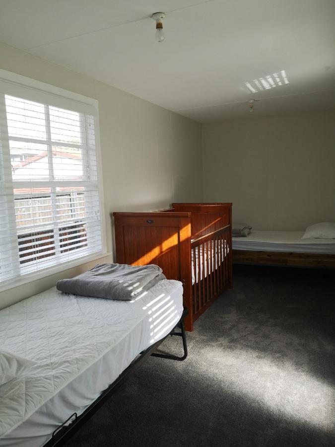 Cheerful 4 Bedroom Holiday Home  Rotorua Buitenkant foto