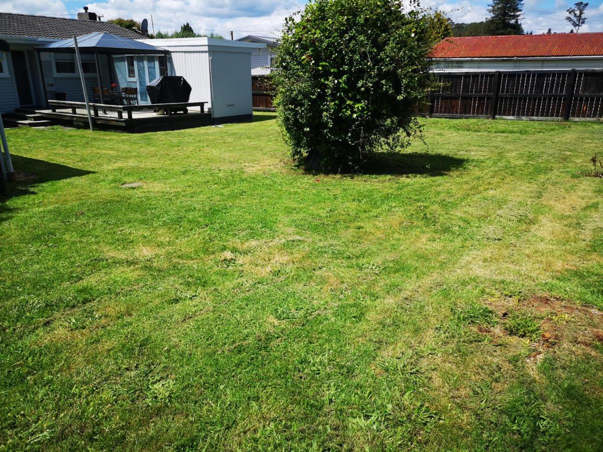 Cheerful 4 Bedroom Holiday Home  Rotorua Buitenkant foto