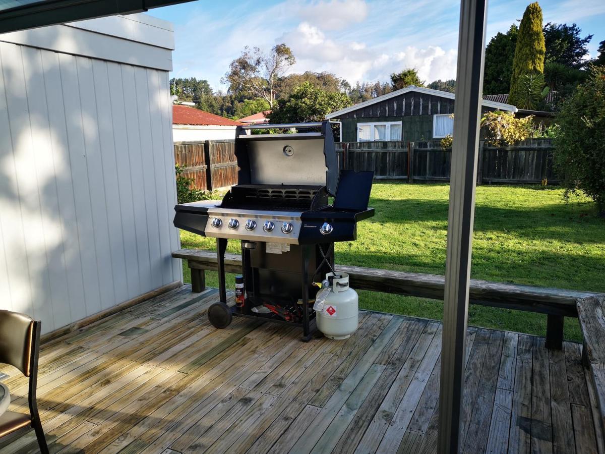 Cheerful 4 Bedroom Holiday Home  Rotorua Buitenkant foto
